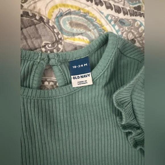 Bundle of 18-24 month Rompers - Picture 9 of 10